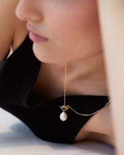 ALOHAS Teardrop necklace