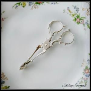 ティーストレーナー、トング - Tea Strainers, Sugar Tongs