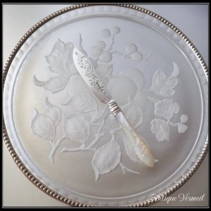 <img class='new_mark_img1' src='https://img.shop-pro.jp/img/new/icons14.gif' style='border:none;display:inline;margin:0px;padding:0px;width:auto;' />Victorian Sterling Silver MOP Butter Knife  ѹ񥢥ƥС  ĳ Хʥ  H&Tʶ925