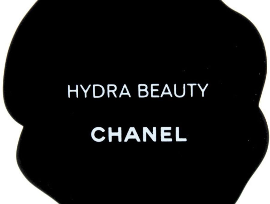 【New 新品】シャネル CHANEL ノベルティ カメリアチャーム HYDRA BEAUTY イドゥラ ビューティ マイクロバブル 青椿 レジン  ガラス 粒 メルトビーズ ブルー SKINCARE - ブランドジャックリスト