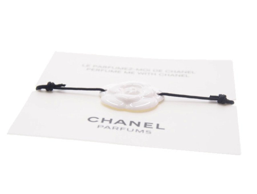 【New 新品】シャネルパフューム CHANEL PARFUMS ノベルティ ブレスレット カメリア 陶器 フリーサイズ - ブランドジャックリスト
