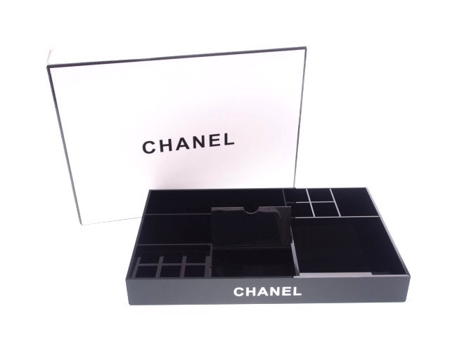 Used 展示品】シャネル CHANEL ノベルティ アクリルケース 大型サイズ スタンド 箱付 黒 - ブランドジャックリスト