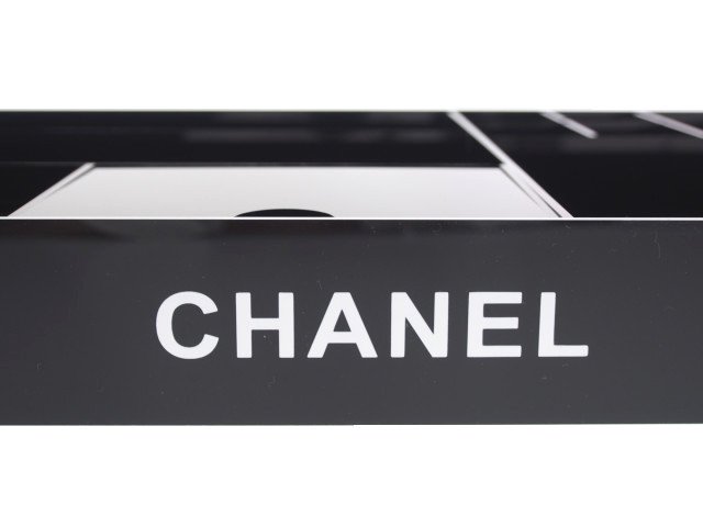 Used 展示品】シャネル CHANEL ノベルティ アクリルケース 大型サイズ スタンド 箱付 黒 - ブランドジャックリスト