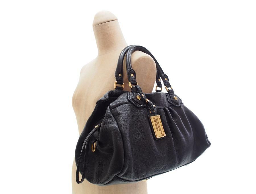 美品 MARC JACOBS ラウンドショルダーバッグH16w20D5cm