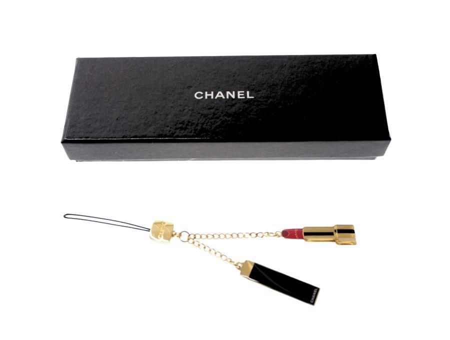 【Used 展示品】シャネル CHANEL ノベルティ キーホルダー ストラップ リップスティックチャーム CLICK ルージュ アリュール  ROUGE ALLURE 2006 口紅 ゴールド 箱付き - ブランドジャックリスト