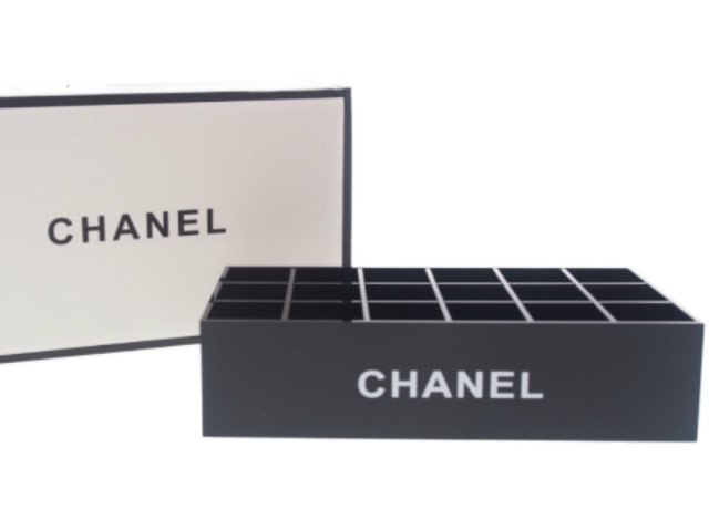 【New 新品】シャネル CHANEL ノベルティ アクリルケース 18マス スタンド 箱付 ブラックの商品画像