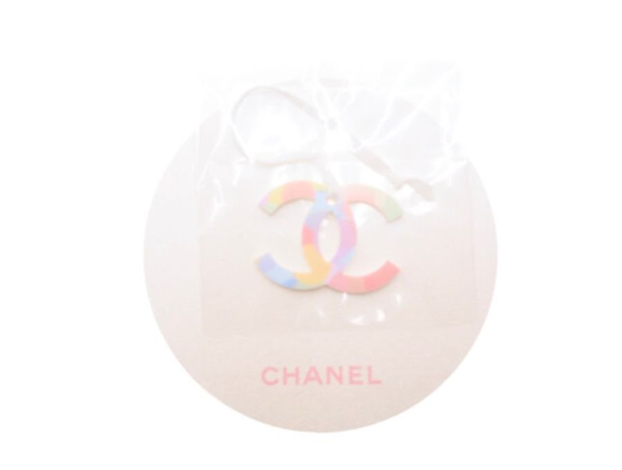 【New 新品】シャネル CHANEL ノベルティ レインボーチャーム 封筒 メッセージカード 3点セット CC ココマーク バッグチャーム  レターセット ドット柄 マルチパステルカラー - ブランドジャックリスト