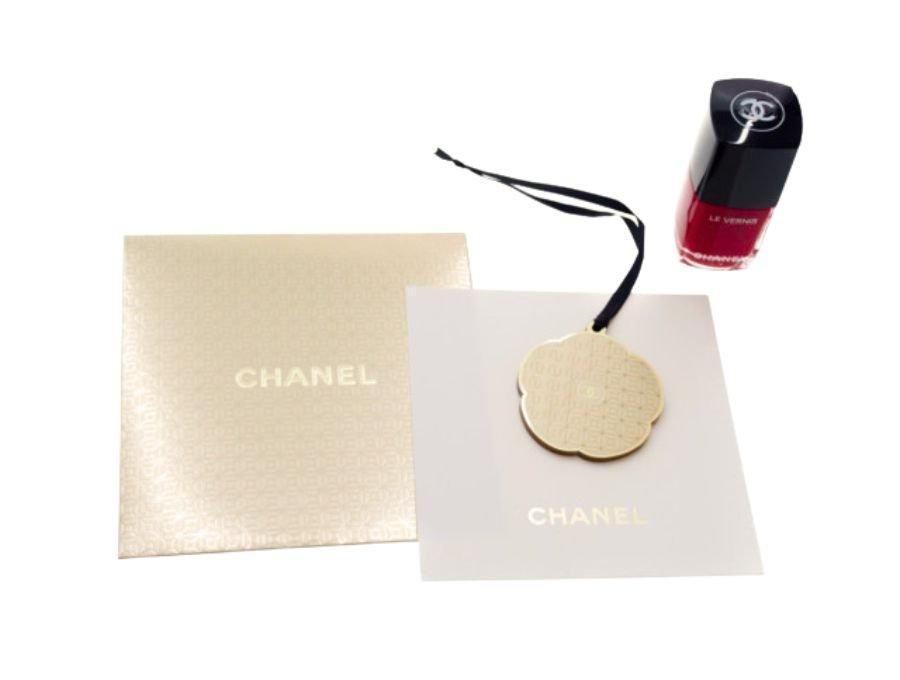 【New 新品】シャネル CHANEL ノベルティ ゴールドチャーム カメリア ココマーク グリッド地紋 金色 ゴールド メッセージカード 封筒  3点セット - ブランドジャックリスト