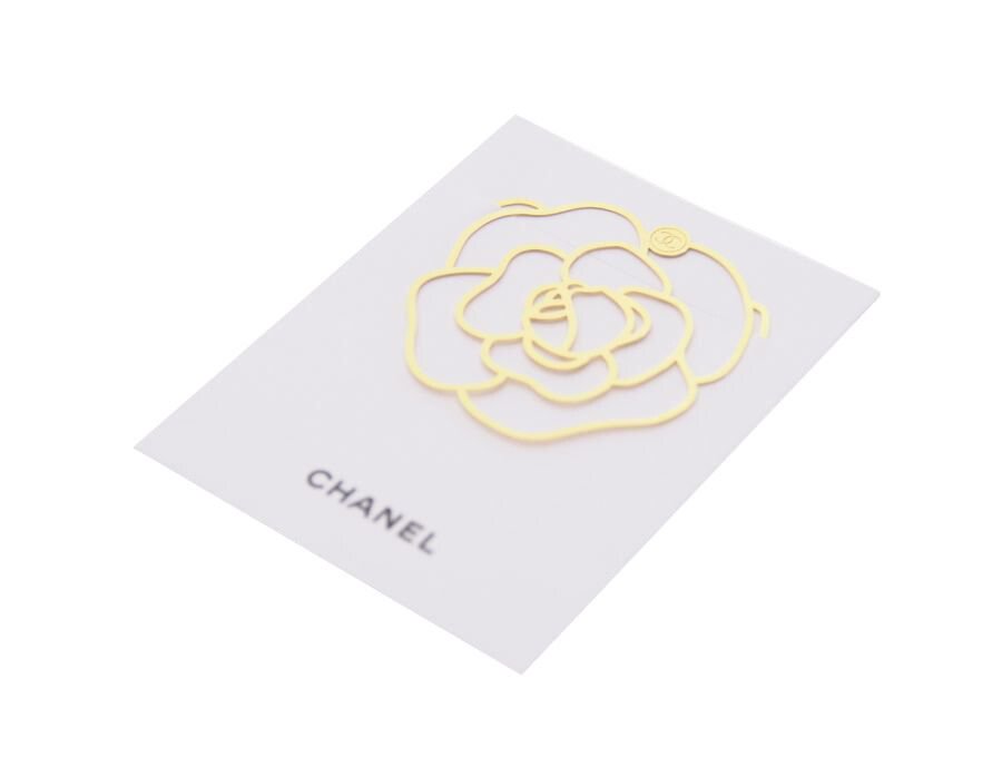 【Used 開封品】シャネル CHANEL ノベルティ しおり 栞 ブックマーク ブックマーカー クリップ式 読書グッズ お誕生日月限定ギフト  透かしカメリア 椿 金属製 ゴールド 台紙＆封筒付き - ブランドジャックリスト