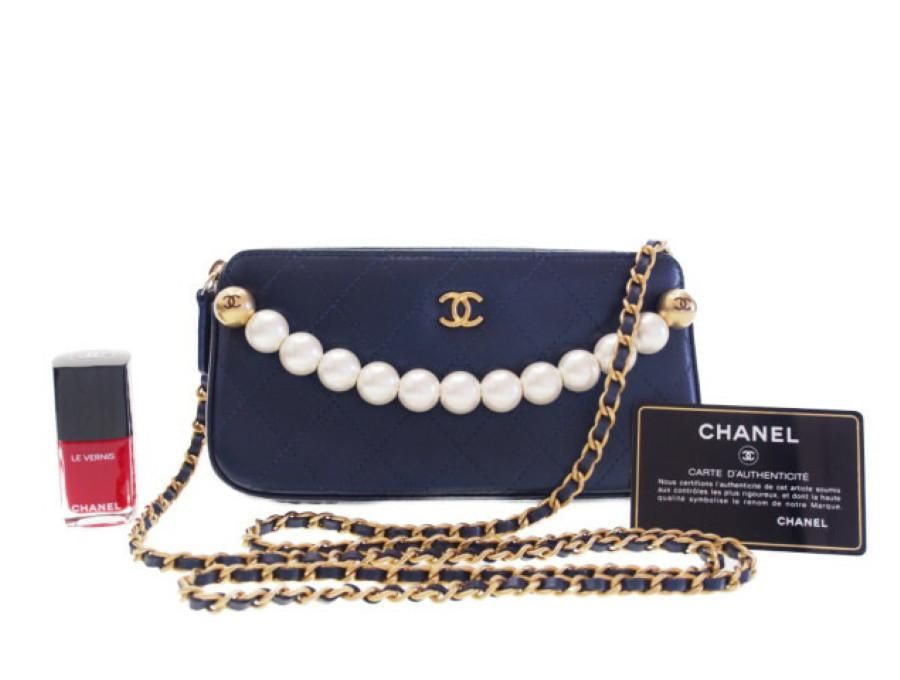 Used 展示品】シャネル CHANEL チェーンウォレット 財布 マトラッセ ゴートスキン 真珠 コスチュームパール Wファスナー 紺色 ネイビー  日本未入荷 - ブランドジャックリスト