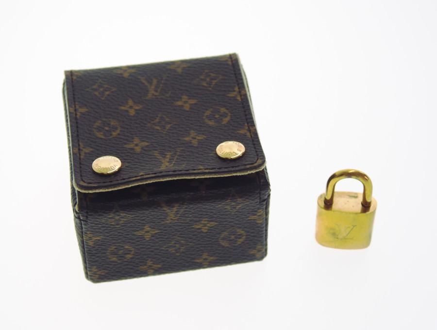 Used 未使用】ルイヴィトン LOUIS VUITTON ジュエリーボックス