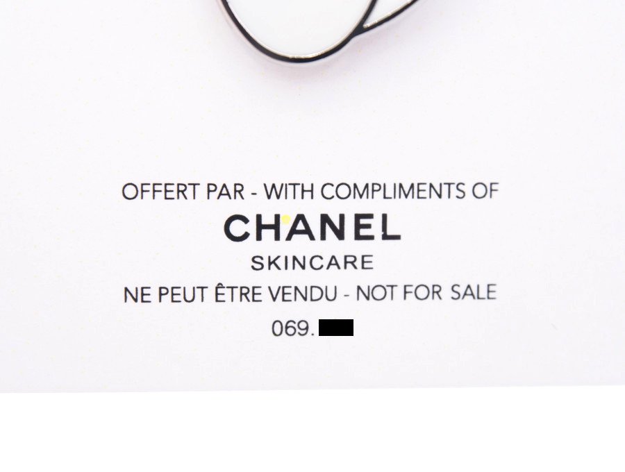 Used 未使用】シャネル CHANEL ノベルティ ピンバッジ ブローチ ラ