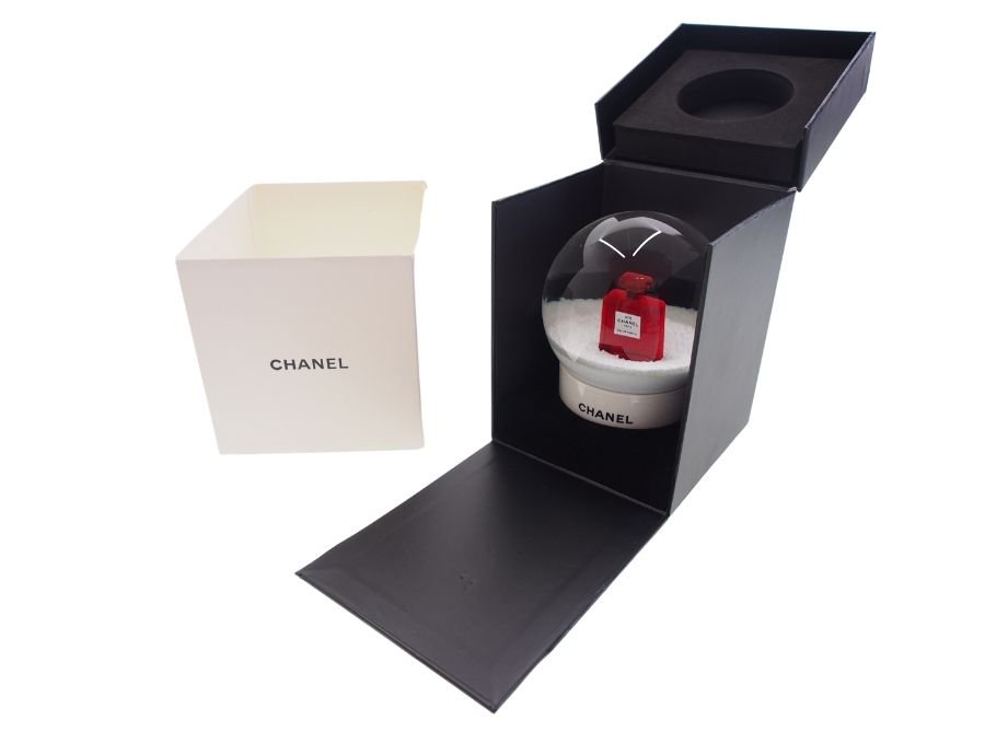 Used 未使用】シャネル CHANEL ノベルティ スノードーム 2018 香水