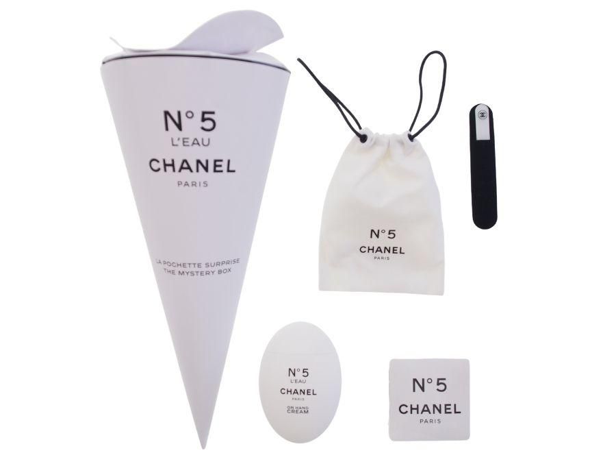 新品　未開封　CHANEL シャネル　No.5 ハンドタオル