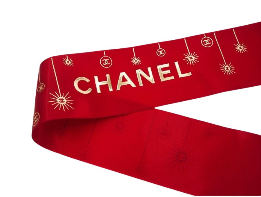 CHANEL ワイドリボン ラッピングリボン クリスマス限定 オーナメント柄 レッド×ゴールドロゴ入り 81cm 両面テープ付き シャネル【Used  開封品】 - ブランドジャックリスト