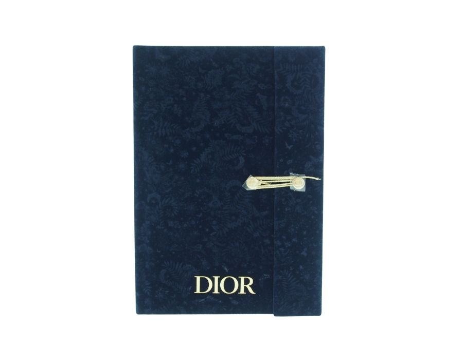 【New 新品】クリスチャンディオール Dior ノベルティ ノートブック ハードカバー CARNET メモ帳 ホリデー限定 2021 玉紐  ベルベット ネイビー Parfums - ブランドジャックリスト