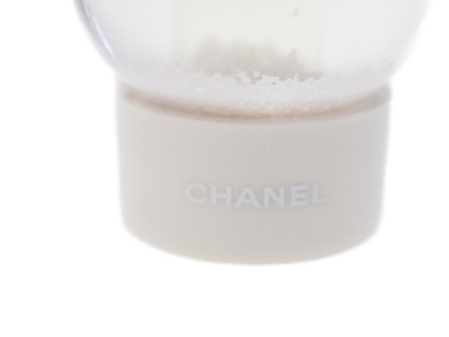 【New 新品】シャネル CHANEL BEAUTE ノベルティ スノードーム ミニサイズ No.5 L'EAU パフュームボトル 香水瓶 チャーム  紐付き - ブランドジャックリスト