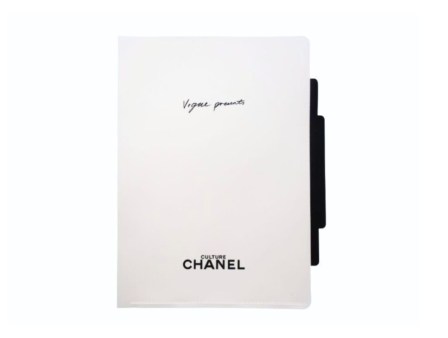 【Used 未使用】シャネル  CULTURE CHANEL ノベルティ クリアファイル A4サイズ Vogue Present ヴォーグ プラスチック ホワイトの商品画像