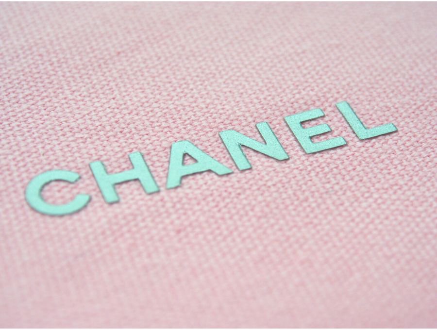 Used 展示品】 シャネル CHANEL ノベルティ コフレポーチ オータンドゥル 香水 CHANCE チャンス コインチャーム ファスナープル  ピンク 元箱有り BEAUTE - ブランドジャックリスト