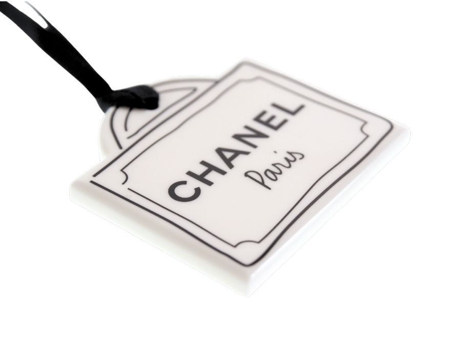 シャネル ノベルティ バックチャーム プレート Paris アクリル ホワイト×ブラック CHANEL【Used 開封品】 - ブランドジャックリスト