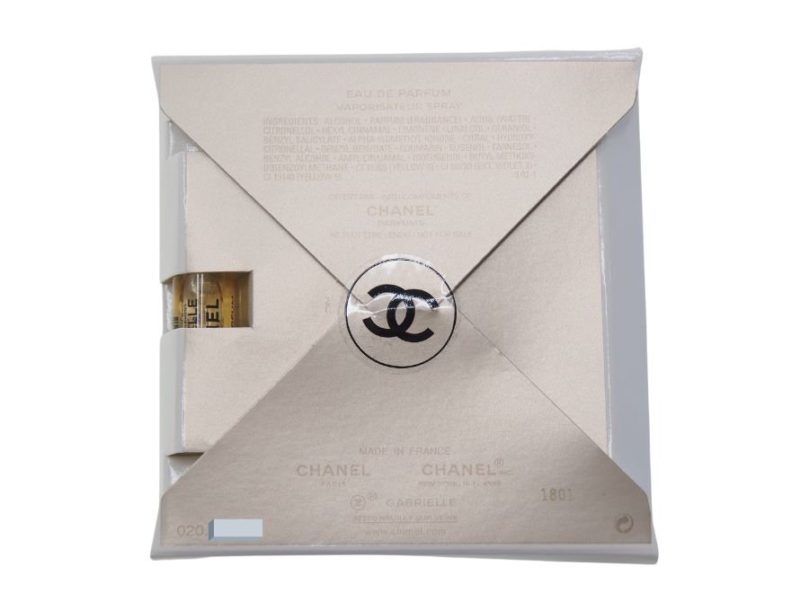 Used 展示品】 シャネル CHANEL PARFUMS 香水&白ビーズブレスレット