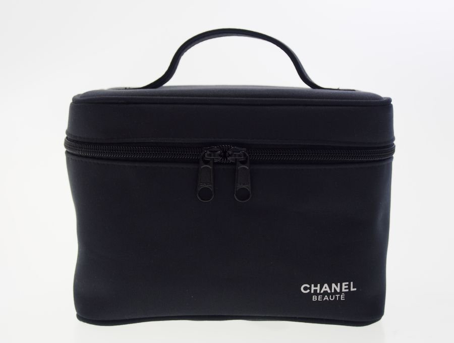 Used 極上品】シャネル CHANEL ノベルティ バニティポーチ 大型メイク