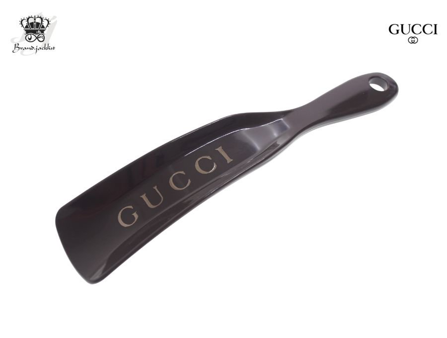 【Used 展示品】 グッチ GUCCI ノベルティ くつべら 靴ベラ シューホーン GUCCIロゴ入り フック穴付き プラスチック 18cm  ブラウン VIP 顧客限定品 - ブランドジャックリスト