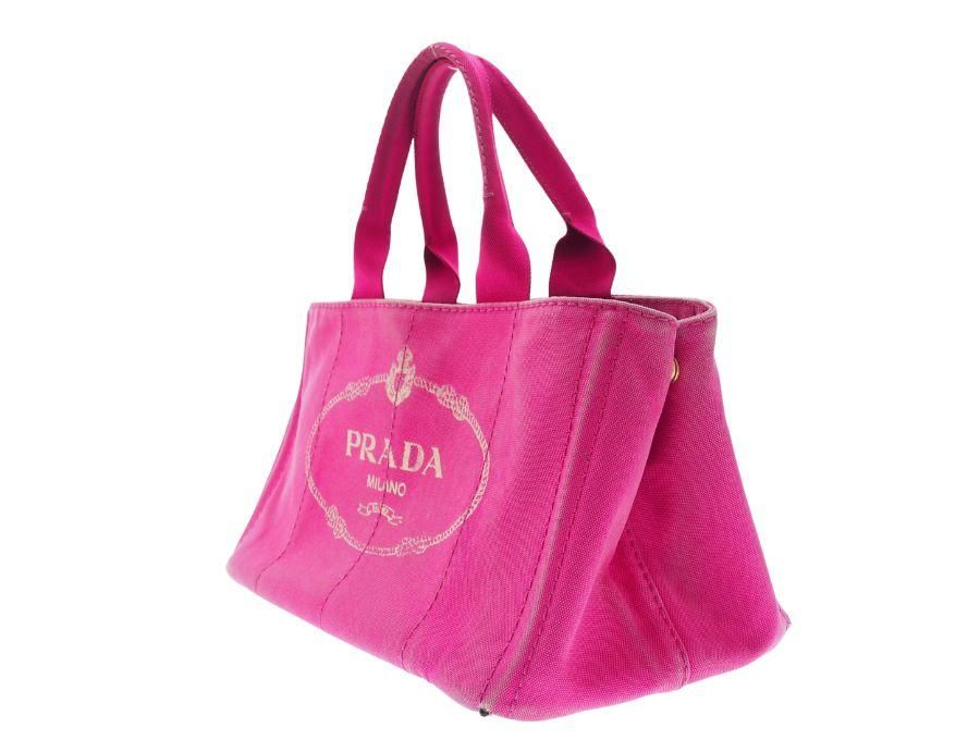 流行のアイテム ④PRADA プラダ カナパ フューシャピンク FUXIA M