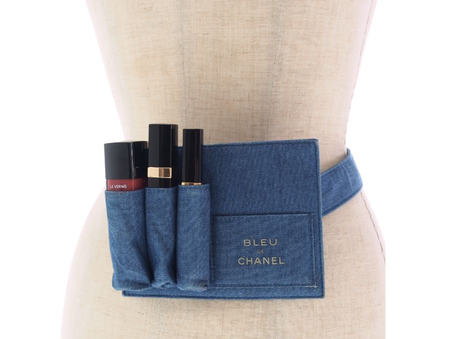 【Used 開封品】シャネル CHANEL ヒップバッグ ウエストポーチ メイクバッグ BLUE DE CHANEL ブルー ドゥ シャネル 上海  香水イベント 開催時 スタッフ着用 美容部員 - ブランドジャックリスト