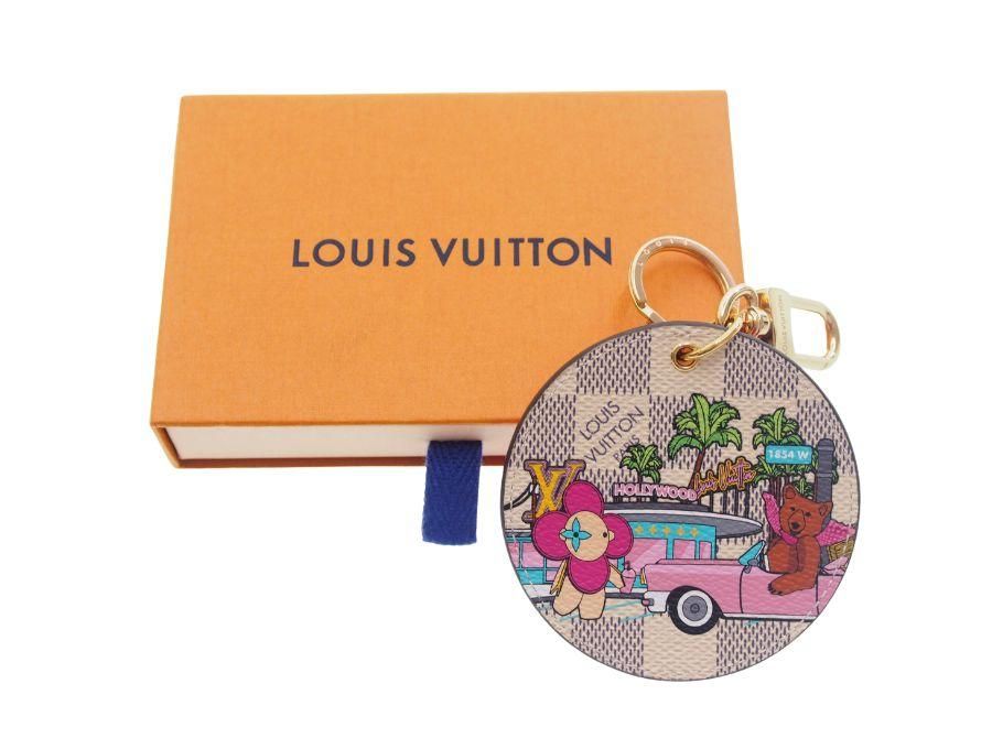 【Used 開封品】ルイヴィトン LOUIS VUITTON キーホルダー・イリュストレ ダミエアズール ヴィヴィエンヌ LV ハリウッド 2021  ホリディ チャーム M00502 BC1201 - ブランドジャックリスト