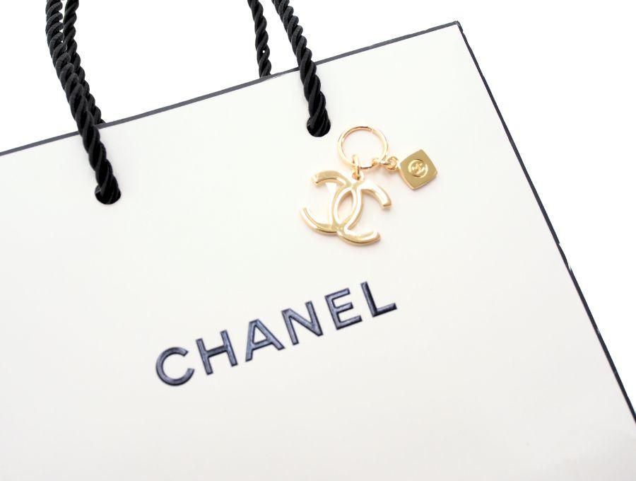 超特価sale開催】 CHANEL クリスマス限定リボン チャーム ハート