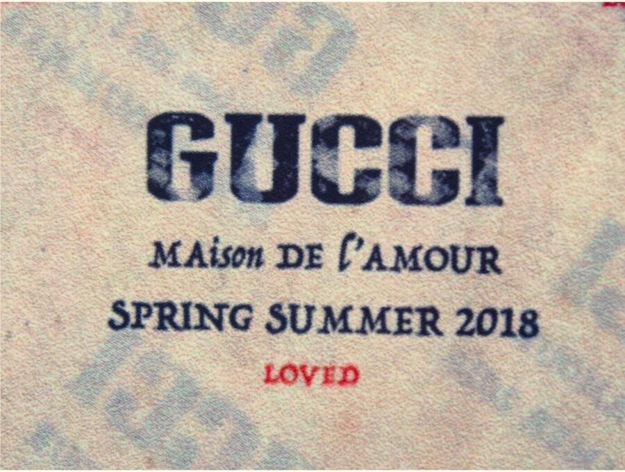 【Used 開封品】グッチ GUCCI シューズ入れ 保存袋 巾着ポーチ 縦長 プリント柄 MAison DE I’AMOUR コラボ 春夏  SS2018 LOVED ベージュ ブラックリボン - ブランドジャックリスト