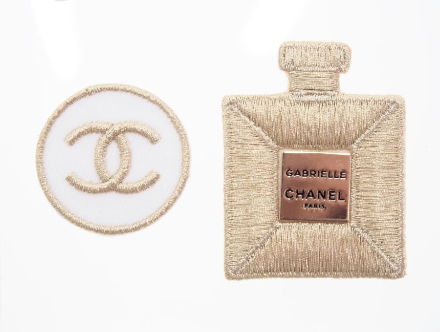 シャネル GABRIELLE CHANEL ノベルティ シール 刺繍ステッカー ワッペン CCココマーク 香水瓶 ガブリエル REBEL AT  HWART ゴールド 【New 新品】 - ブランドジャックリスト