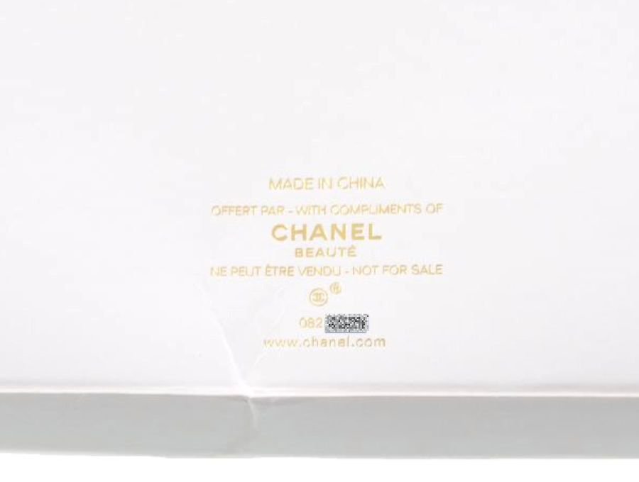 シャネル BEAUTE ノベルティ コスメポーチ ツイードポーチ レッド×ゴールド ラメ ホリデー クリスマス イベント限定 2022  CHANEL【Used 開封品】 - ブランドジャックリスト