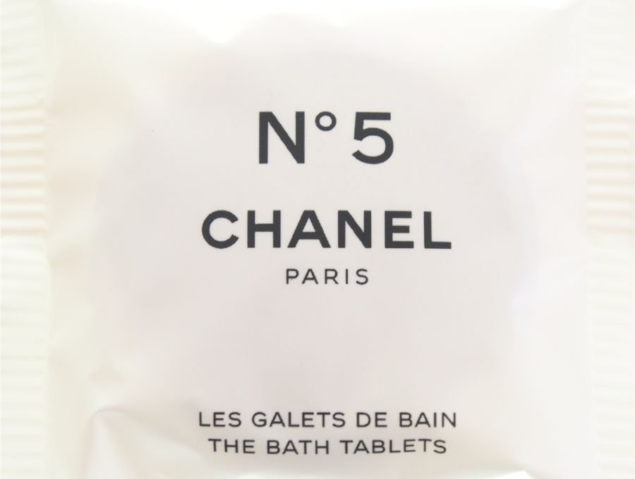 シャネル N°5 ザ バス タブレット 浴用化粧料 ファクトリー5 コレクシオン LES GALETS DE BAIN France製 入浴剤 17g  CHANEL【New 新品】 - ブランドジャックリスト