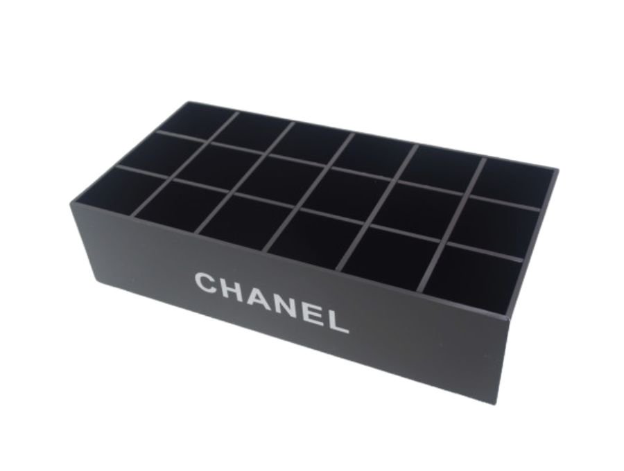 シャネル ノベルティ コスメ収納 アクリルケース 18マス 3×6 スタンド 箱付 ブラック CHANEL【New 新品】 - ブランドジャックリスト