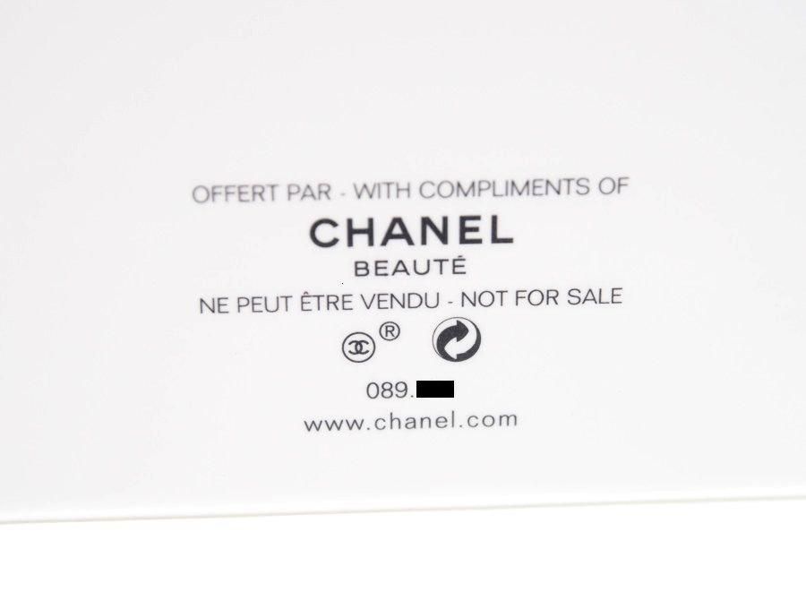 シャネル ノベルティ ウオッシュバッグ 持ち手付き Wファスナーポーチ