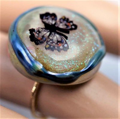 ガラスの蝶の指輪,　バタフライリング、ガラス工芸家創作の世界でたった一つのガラスジュエリー、　超細密ガラス作品　ユニークなデザイン、- Michaoo
