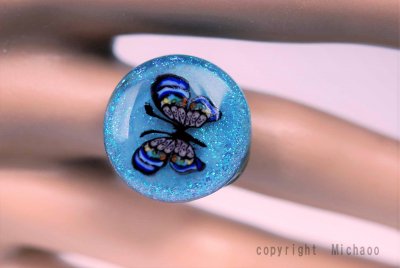 ガラスの蝶の指輪