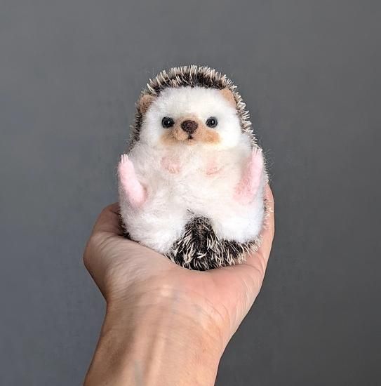 ハリネズミ☆郵便屋さん 仰向けハリネズミさん - yucococafe online store