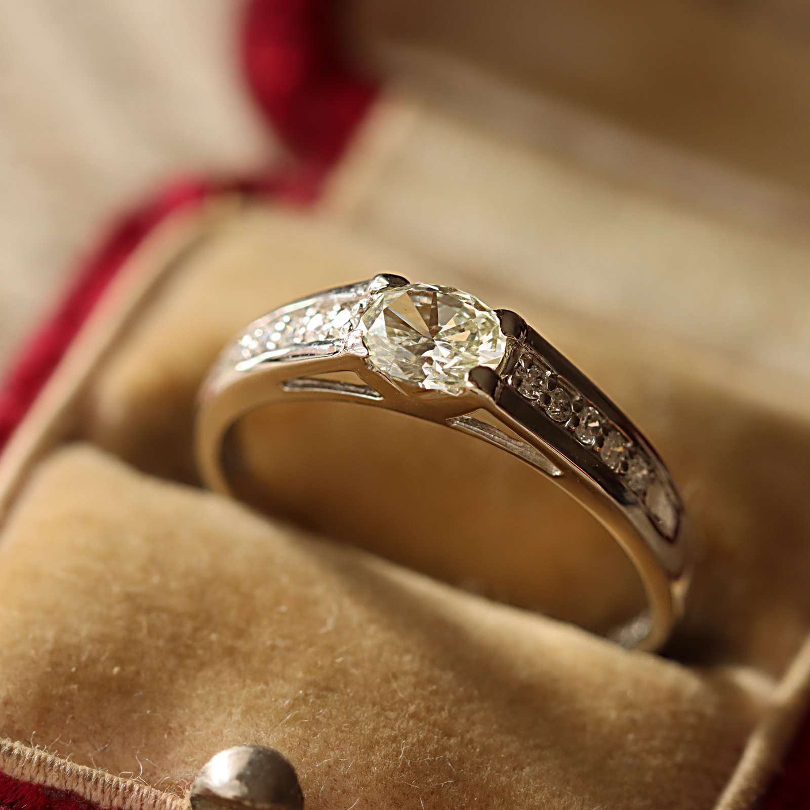 Pt900 ダイヤモンド1.01ｃｔ ウェーブリング プラチナ 指輪 ジュエリー ...