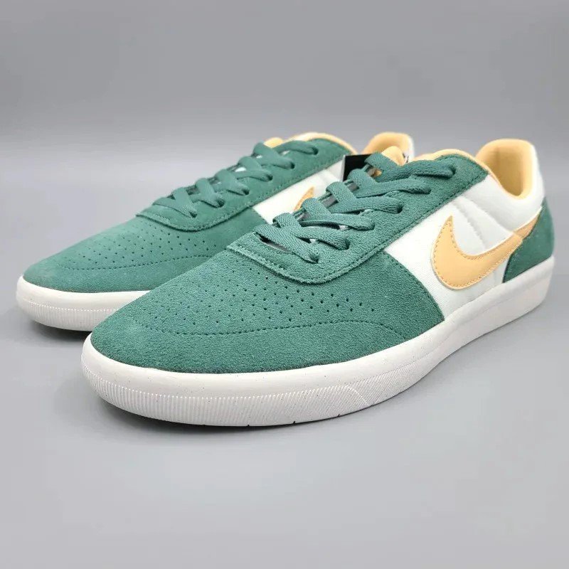 NIKE SB TEAM CLASSIC AH3360-302 緑/白/黄