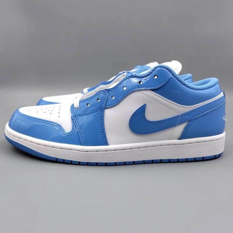 エア ジョーダン 1 ロー SE FZ2138-114 白/レジェンドブルー