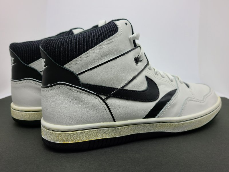 NIKE SKY FORCE 88 MID VNTG 429772-101|snisellya NIKE通販店