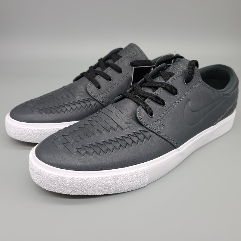 STEFAN JANOSKI CRAFTED AR4904-002|snisellya NIKE 通販店