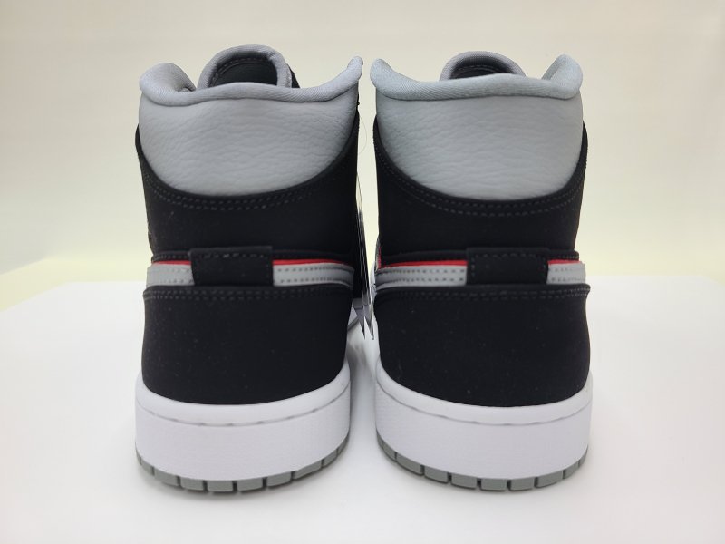 AIR JORDAN 1 MID 554724-060|snisellya NIKEスニーカー通販店