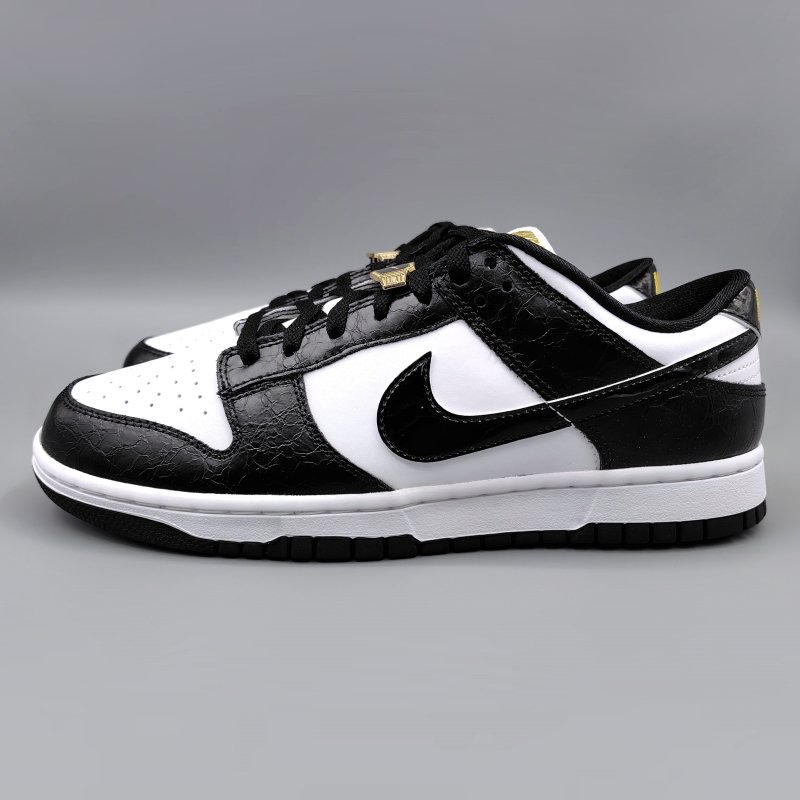 NIKE DUNK LOW'WORLD CHAMP'DR9511-100 白/黒 snisellya