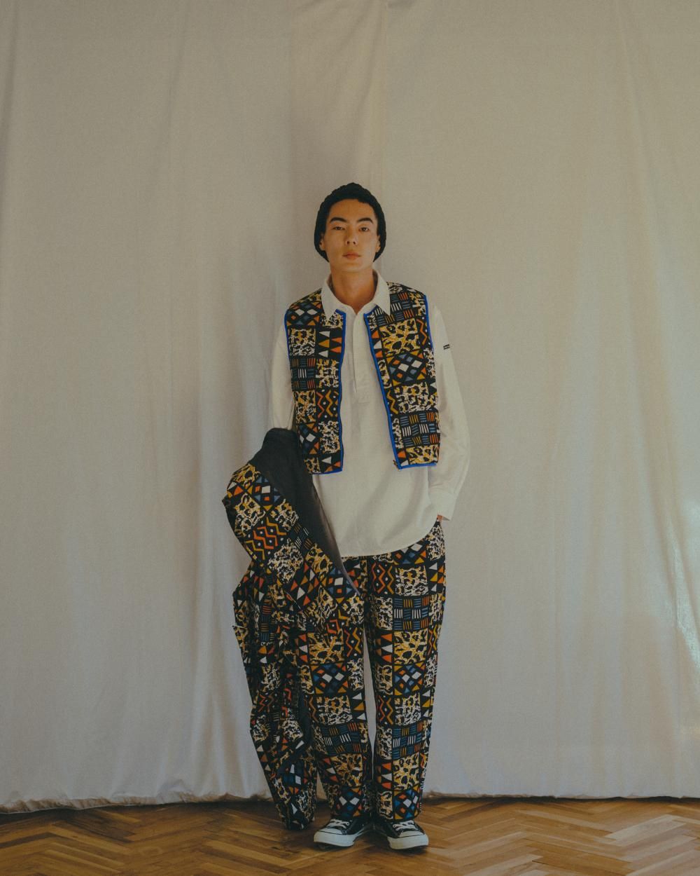 モヤンエクリ　AFRICA REVERSIBLE PADDED VEST AFRICA REVERSIBLE PADDED VEST
