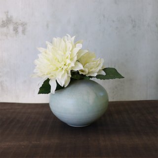 シンプルで上品な花器 淡青 花瓶 陶器 フラワーベース《うつわつなぎ／松下広樹》