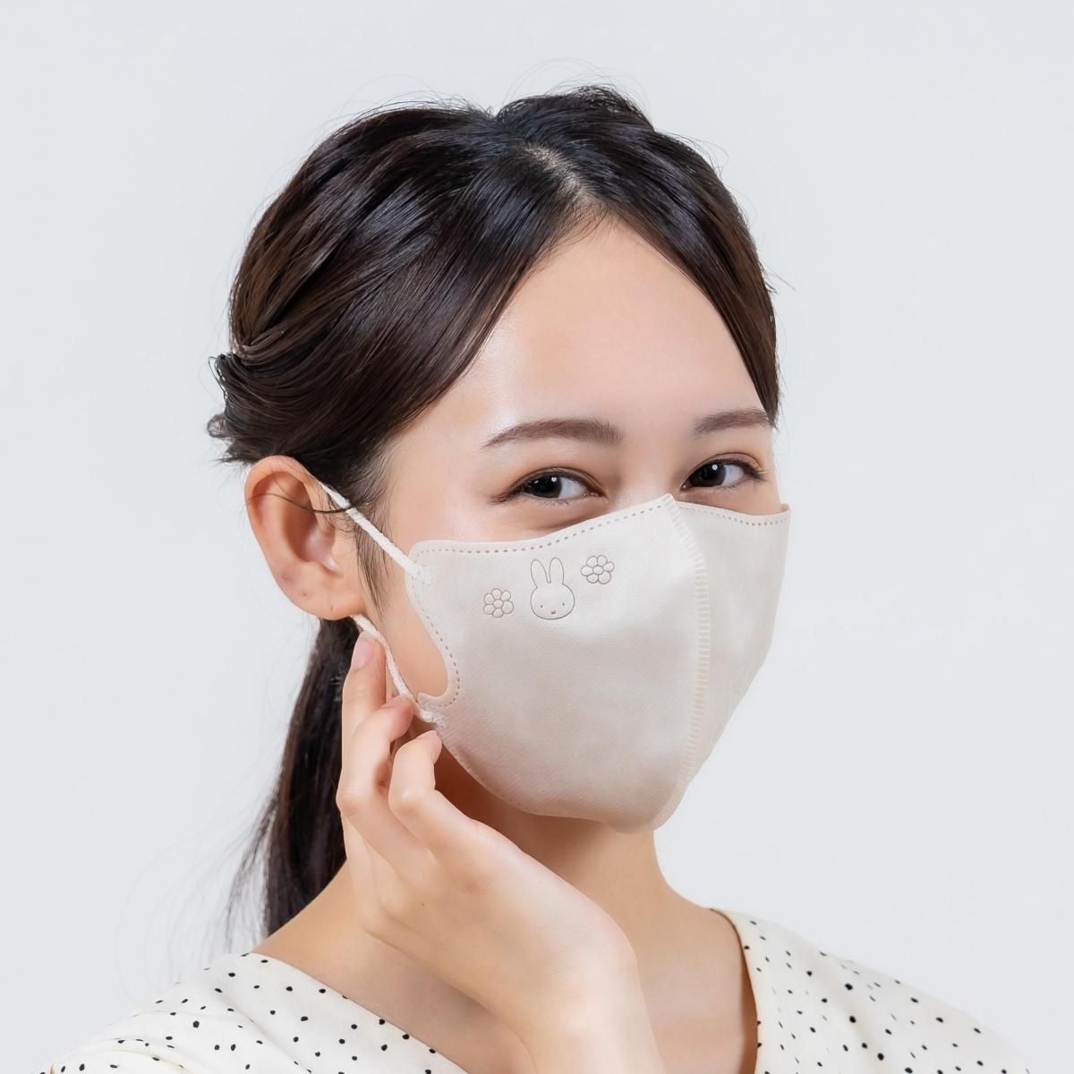 ミッフィー3Dチャームポイントマスク 20枚入 ポーチ1枚付き 【日本